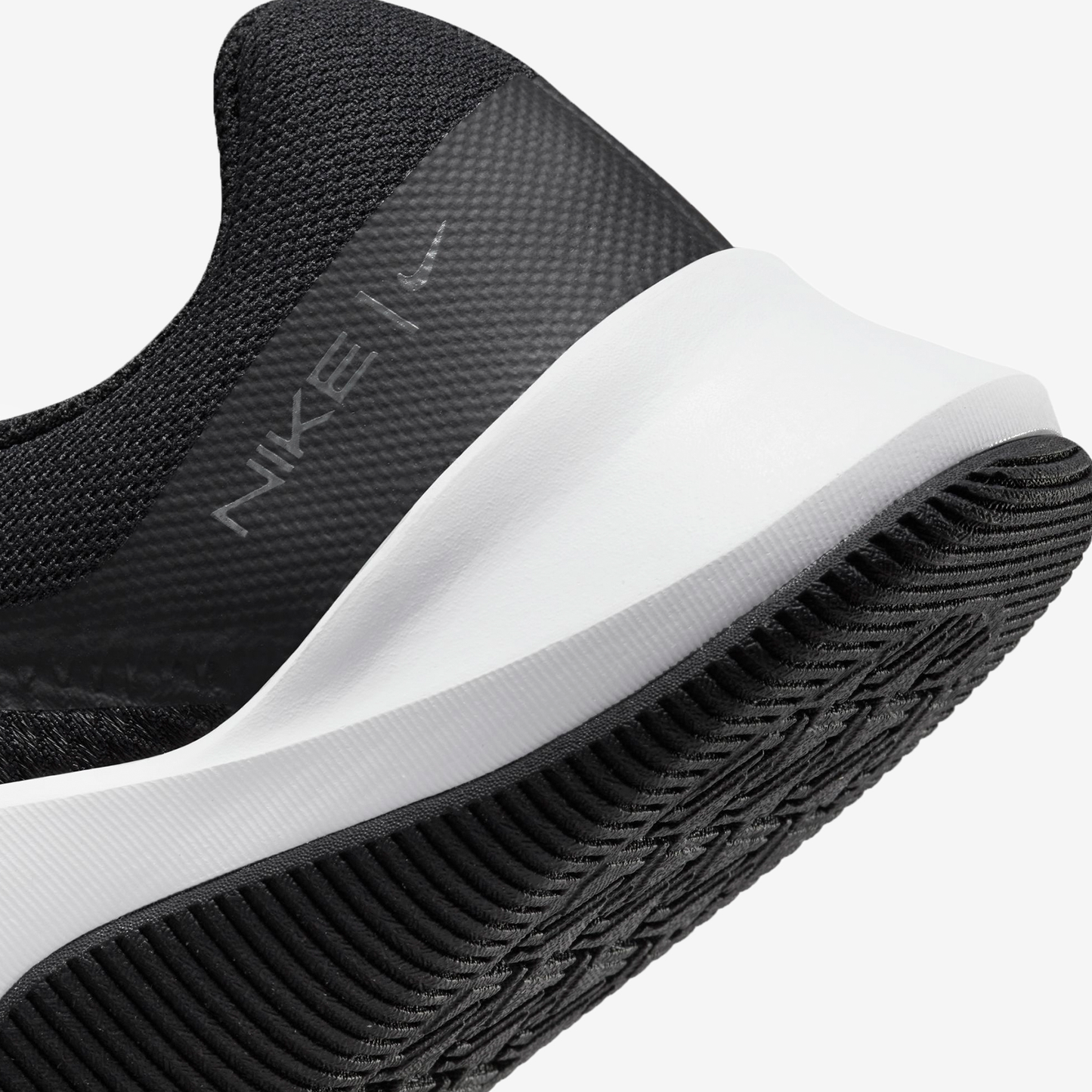 NIKE MC TRAINER 2 - WOMEN DM0824-003