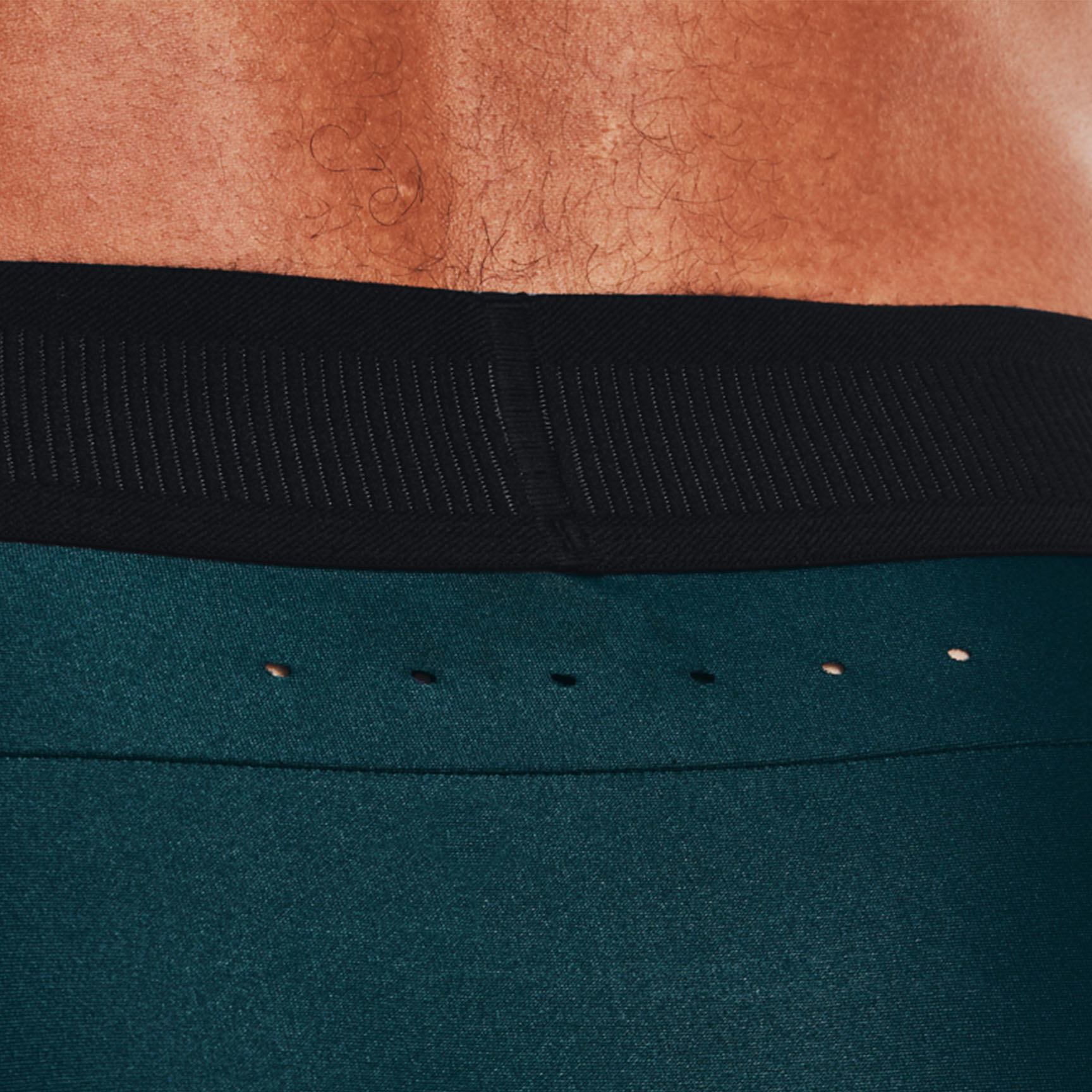 UNDER ARMOUR ISO-CHILL PERFORATED LONG LEGGINGS 1361583-463