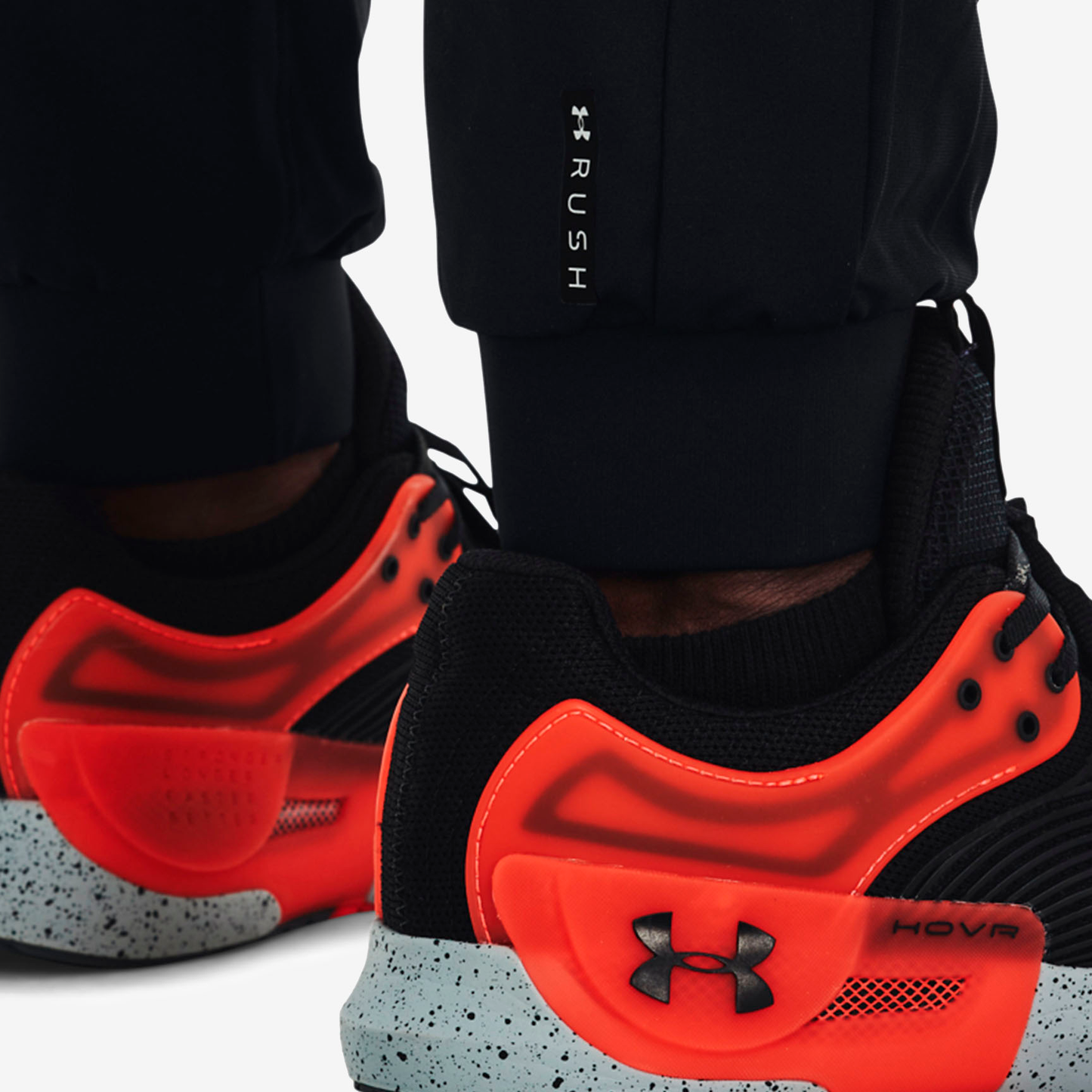 UNDER ARMOUR RUSH ALL PURPOSE JOGGERS 1366172-001