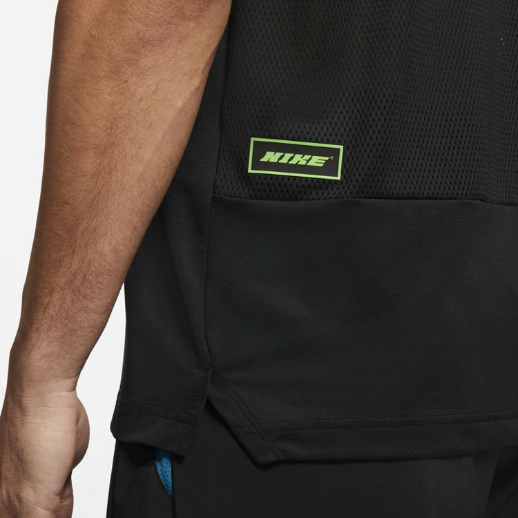 NIKE SPORT CLASH T-SHIRT CZ7718-010