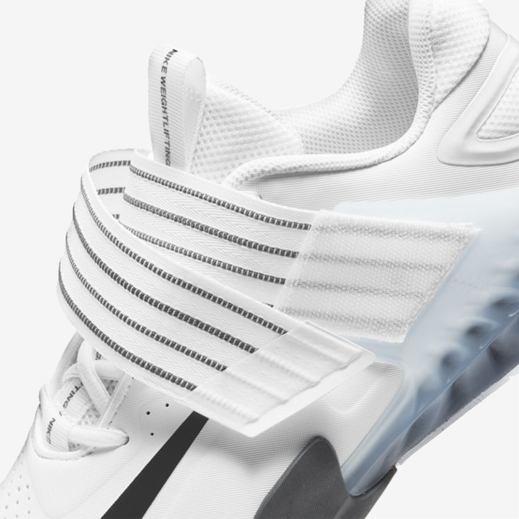 NIKE SAVALEOS CV5708-100