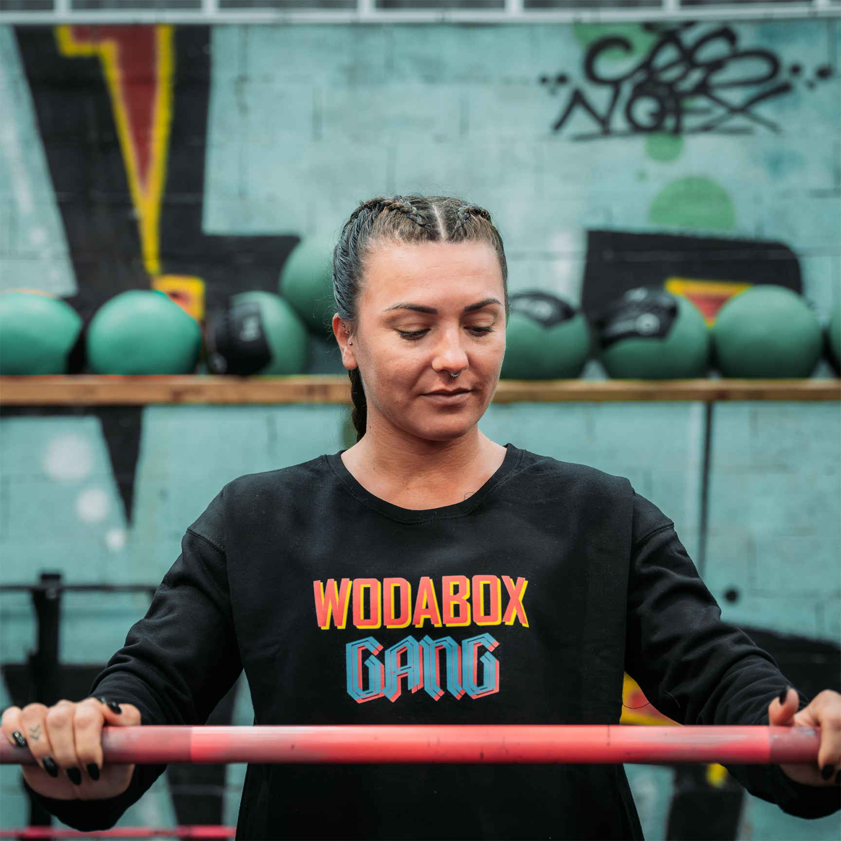 CROP SWEAT WODABOX GANG WDBCROSWEGANG-BLACK