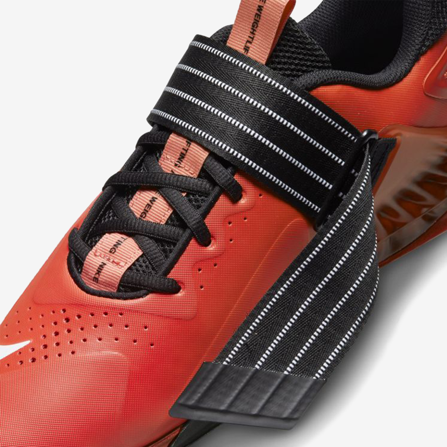 NIKE SAVALEOS CV5708-606