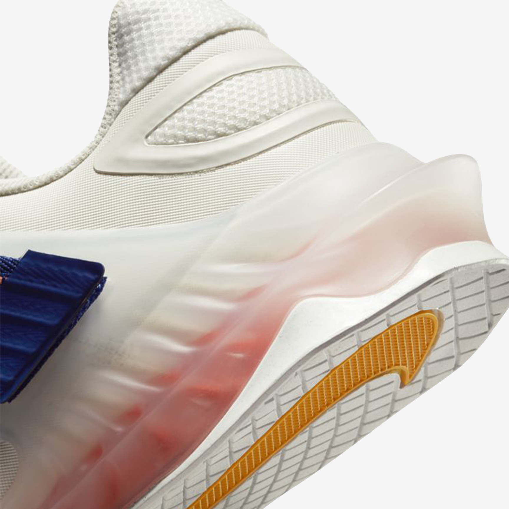 NIKE SAVALEOS CV5708-148