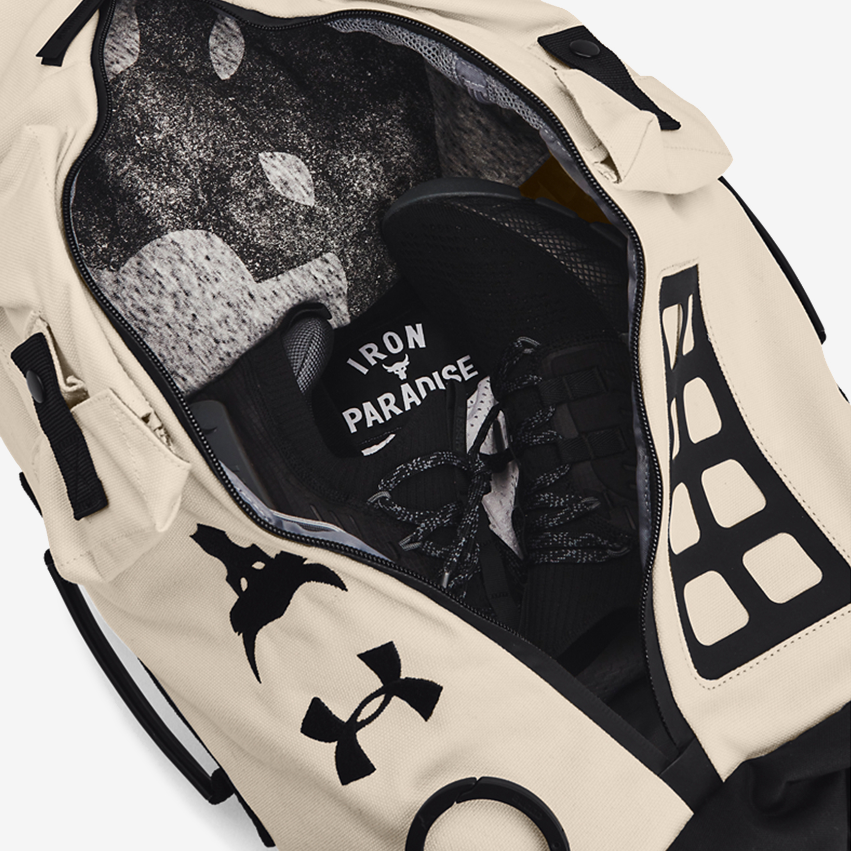 UNDER ARMOUR PROJECT ROCK 60 BAG 1345663-110