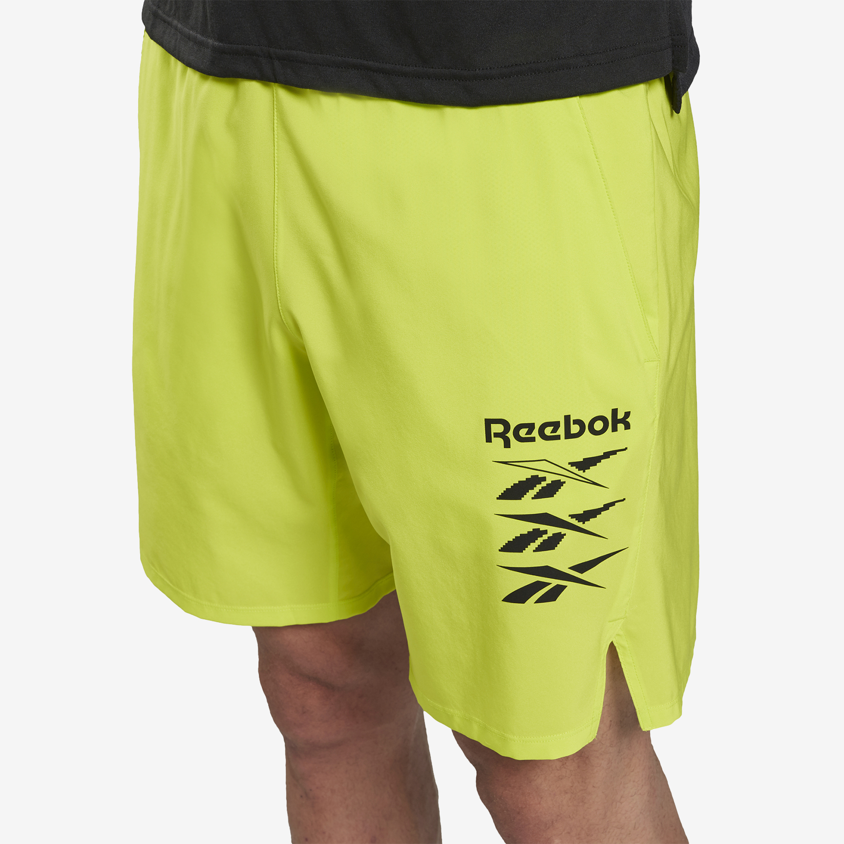 REEBOK EPIC LIGHTWEIGHT GRAPHIC SHORTS BF015-GS6582