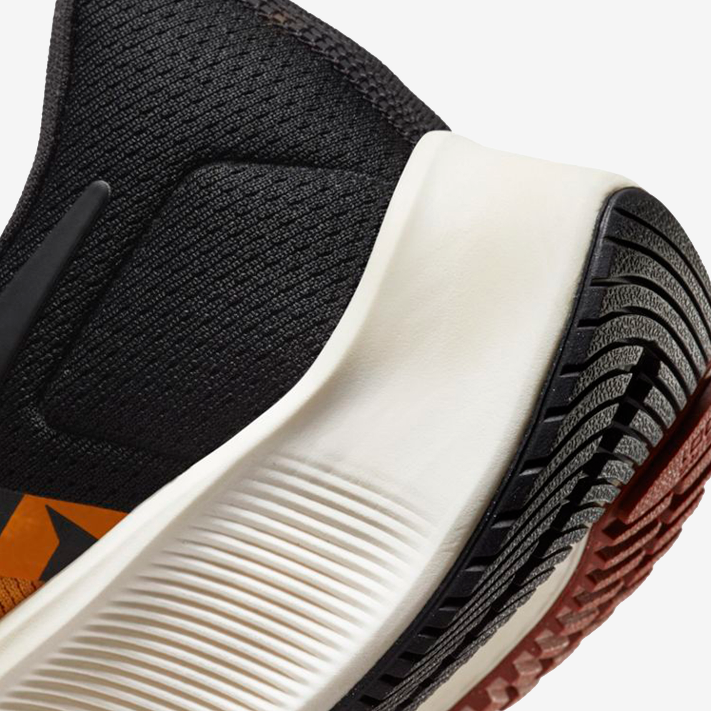 NIKE AIR ZOOM PEGASUS 38 DO2423-739