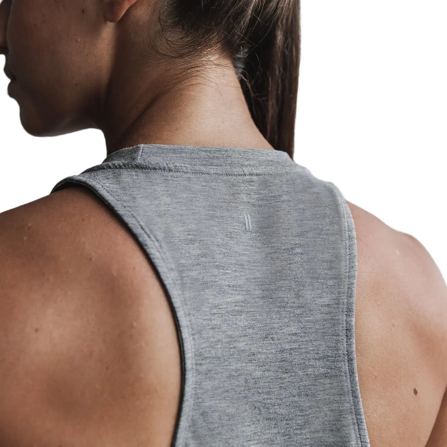 NOBULL High-Neck Tank WNBMRBTNKSTX-HG